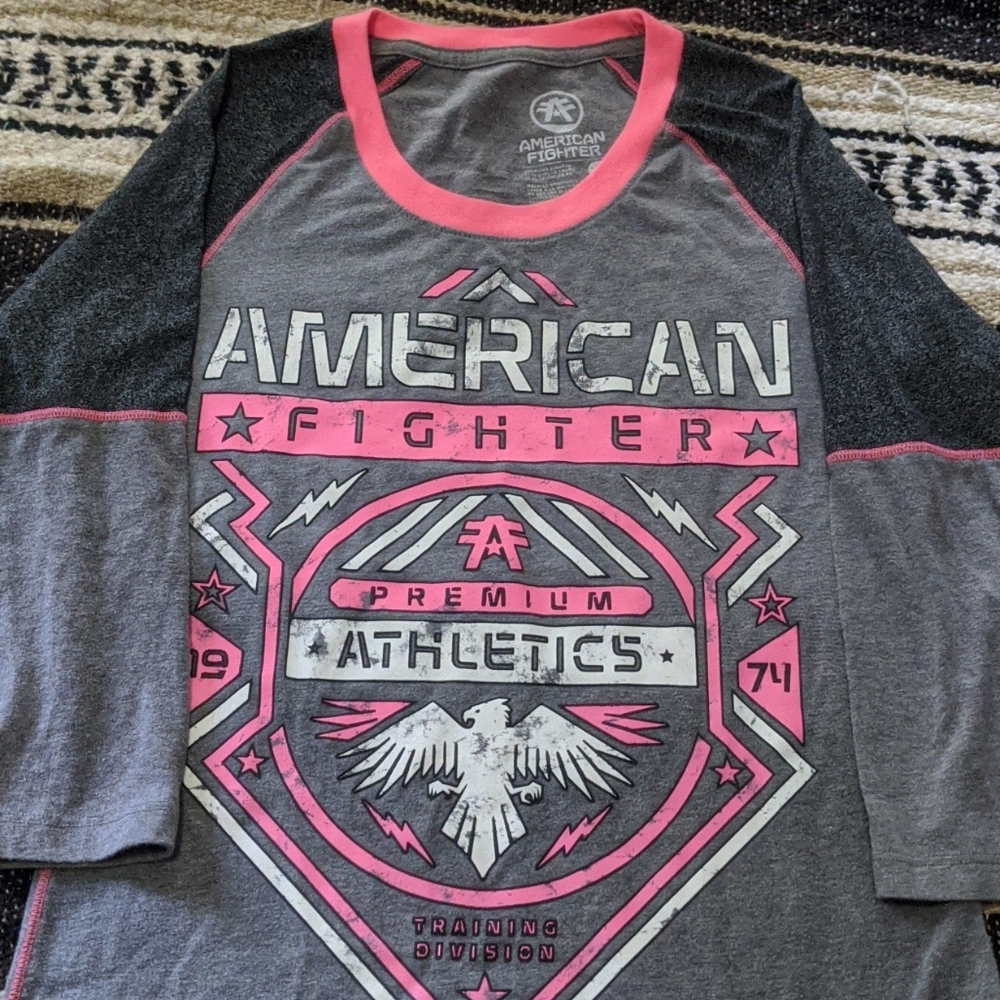 American Fighter Medium gray pink